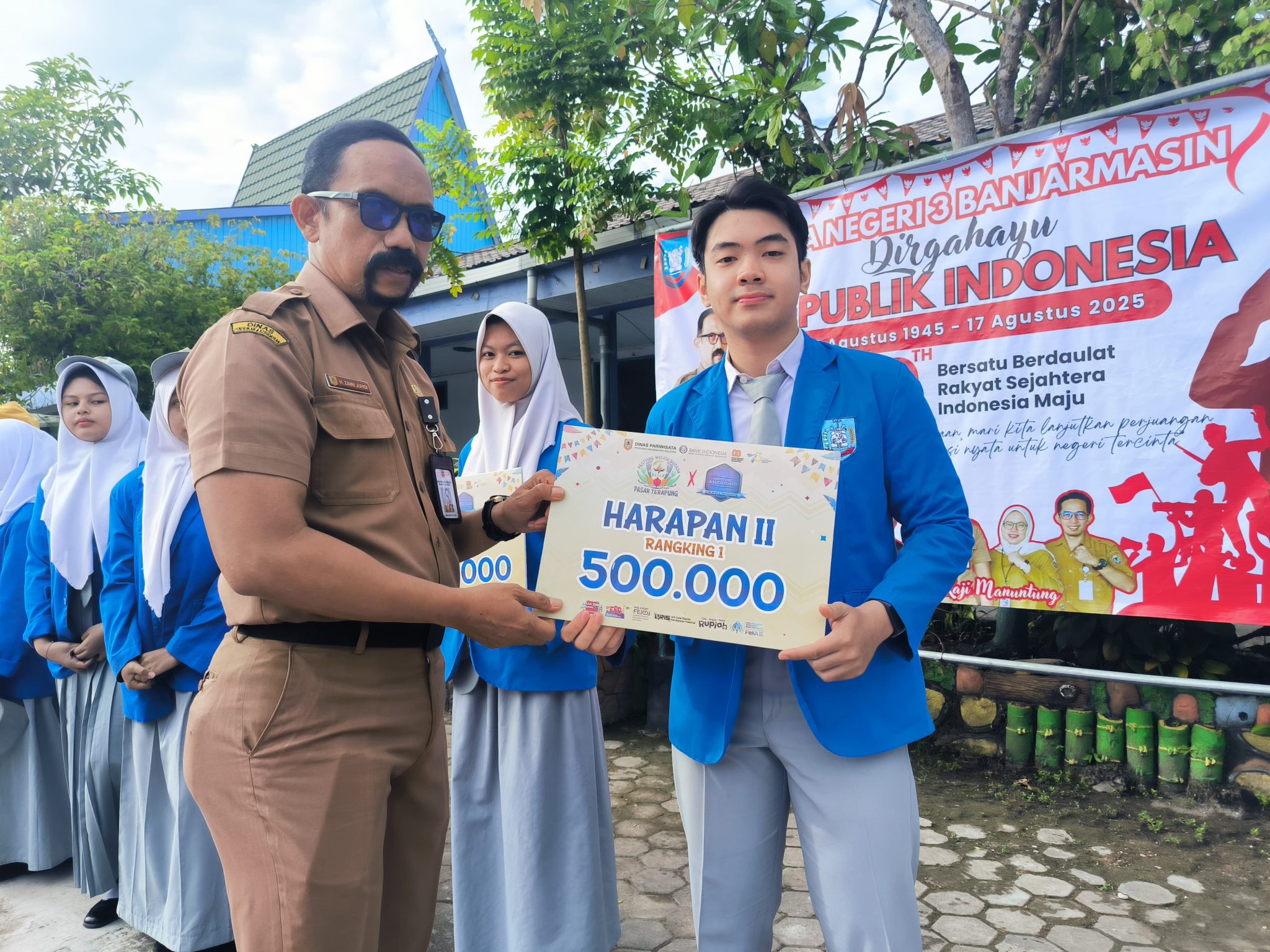 Juara Harapan 2 Lomba Ranking 1